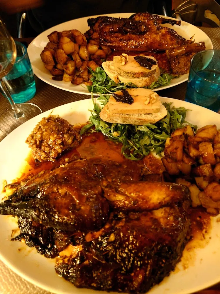 Caneton Farci À la Périgourdin